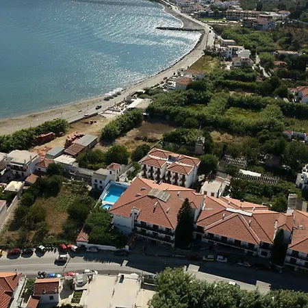 Ξενοδοχείο Amalia 4*